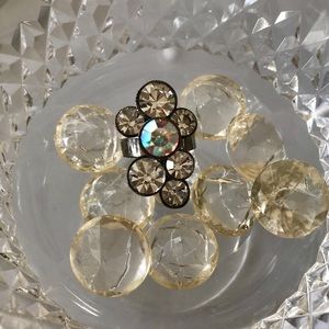 Vintage 90s Chic Rhinestone Cocktail Ring